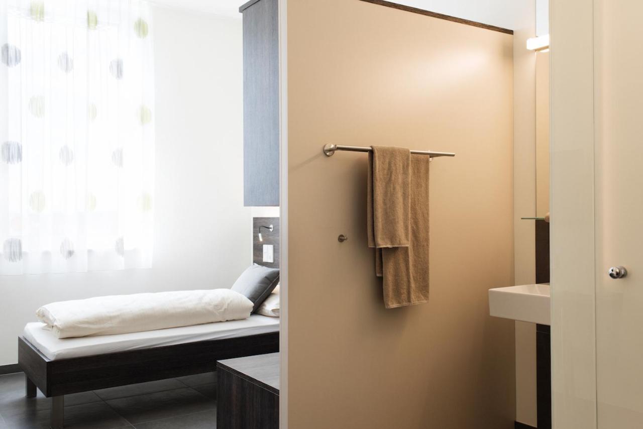 Eee Hotel Traun Zewnętrze zdjęcie